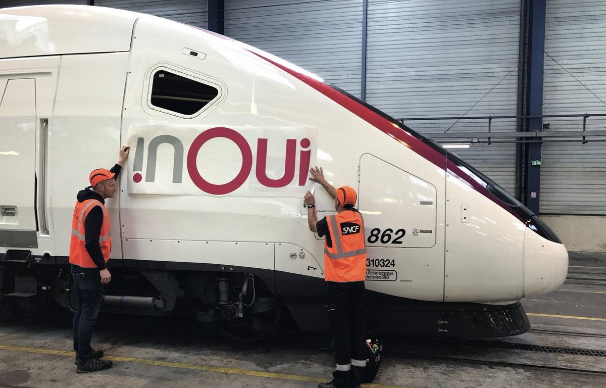 INOUI appliqué sur les rames de TGV SNCF
